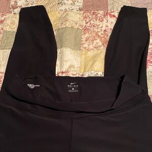 Nike Women's Black Dri-FIT Leggings 2X